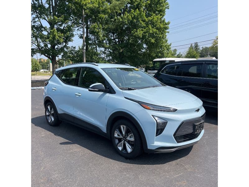 2022 Chevrolet Bolt EUV view 4