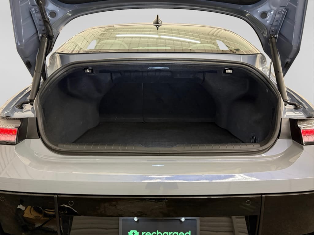 2025 Hyundai IONIQ 6 view 28