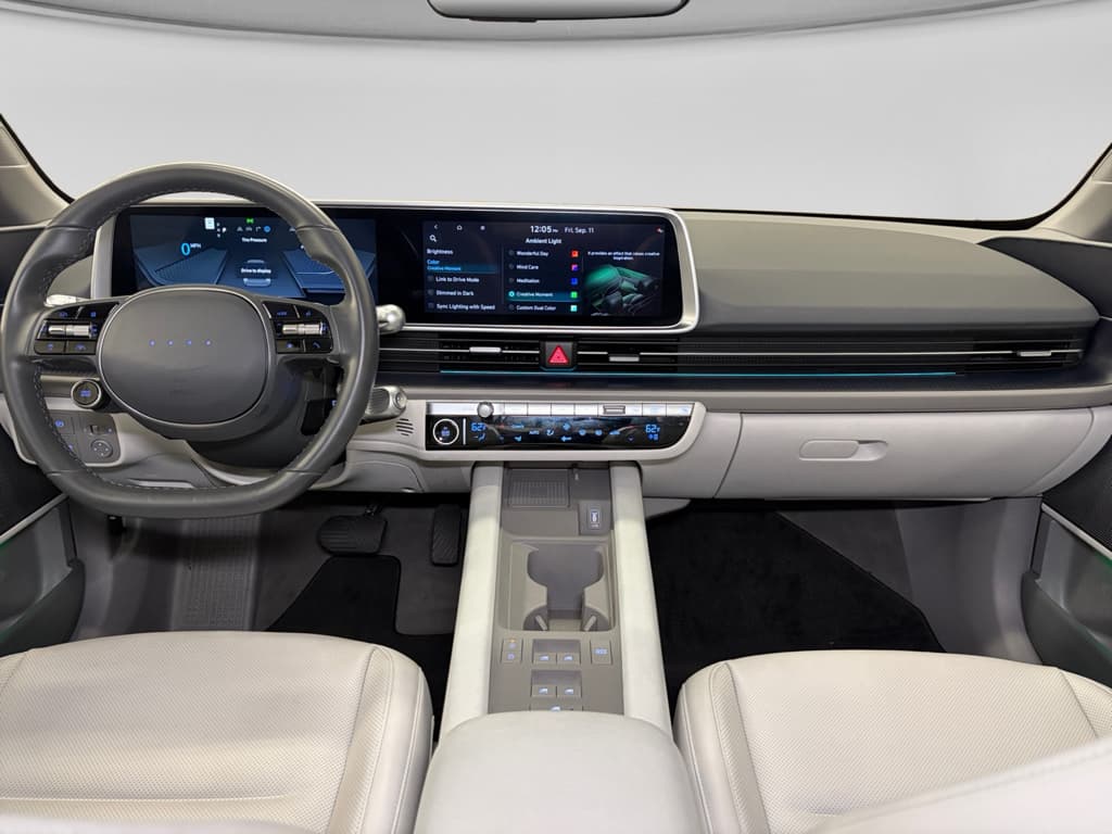 2025 Hyundai IONIQ 6 view 17