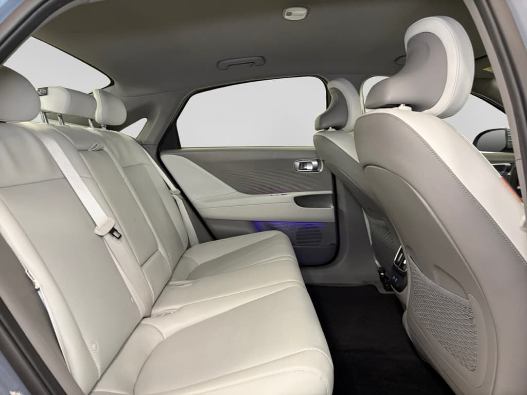 2025 Hyundai IONIQ 6 view 23