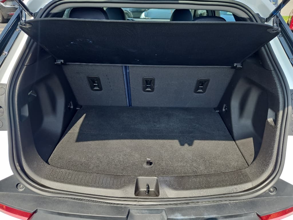 2022 Chevrolet Bolt EUV view 14