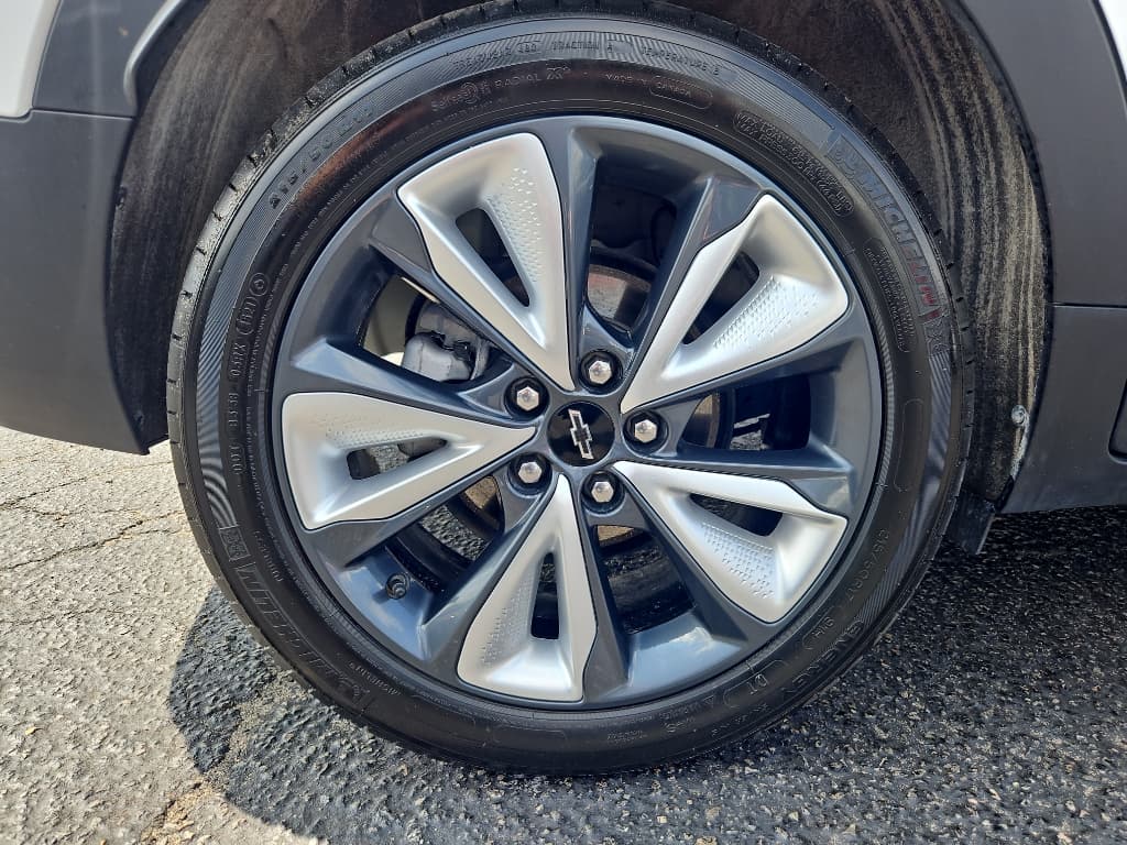2022 Chevrolet Bolt EUV view 25