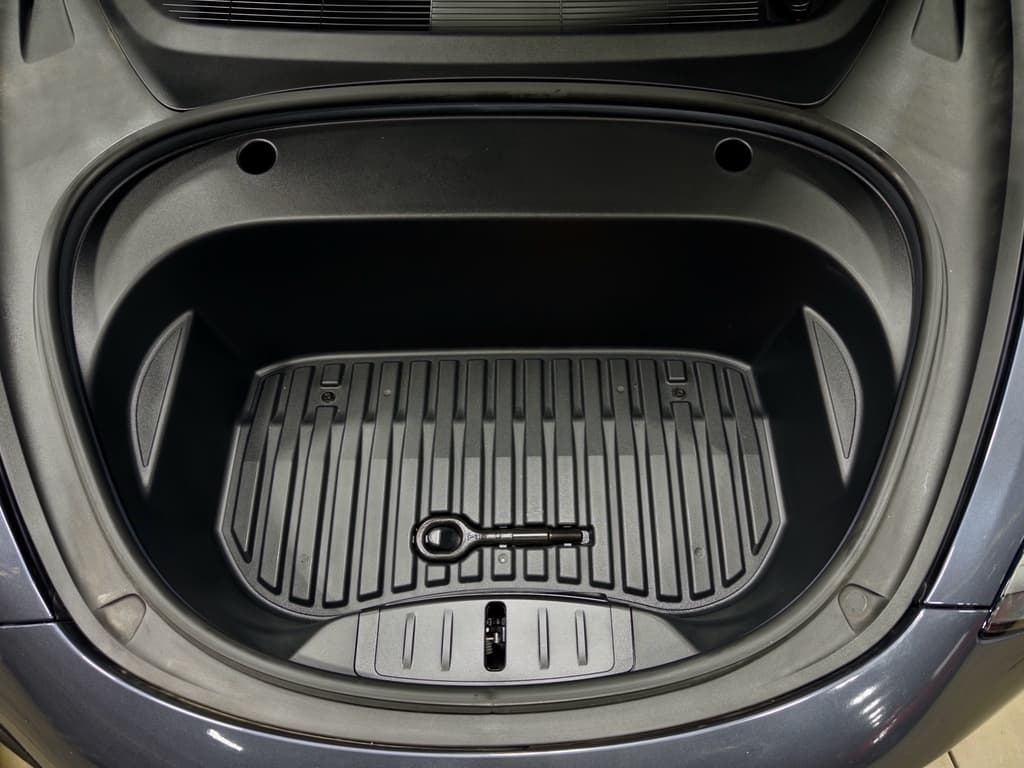 2022 Tesla Model 3 view 25