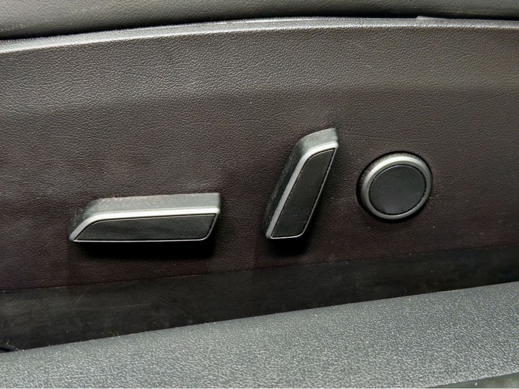 2022 Tesla Model 3 view 7