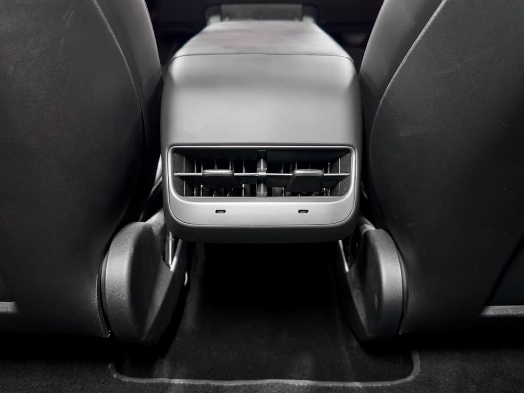 2022 Tesla Model 3 view 20