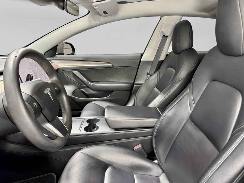 2022 Tesla Model 3 view 16