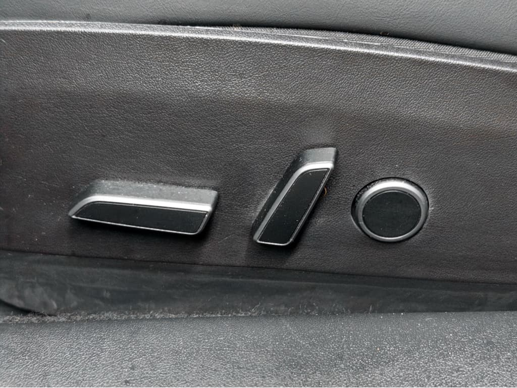 2022 Tesla Model 3 view 6