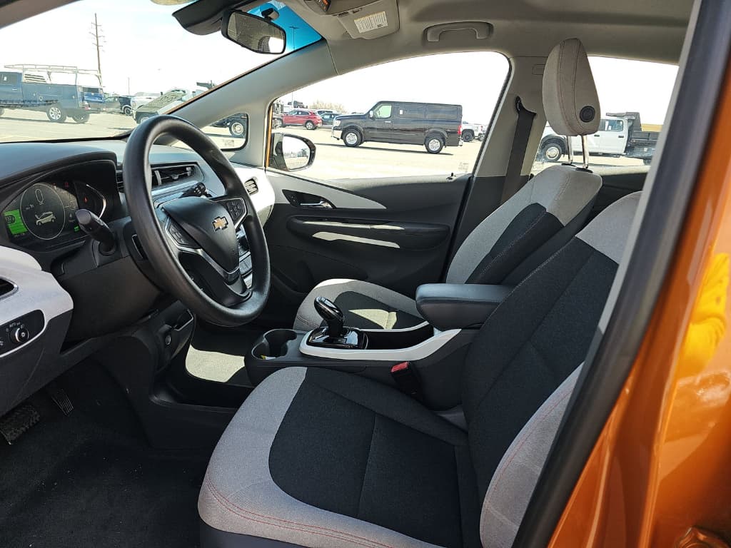 2018 Chevrolet Bolt EV view 5