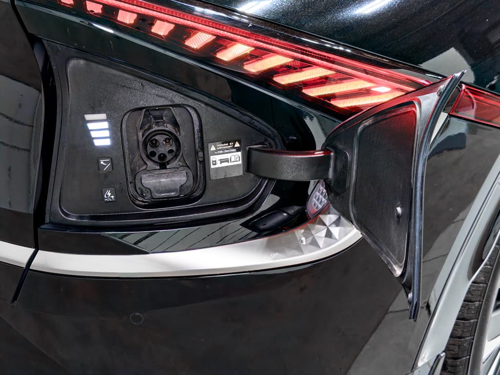 2023 Kia EV6 view 5