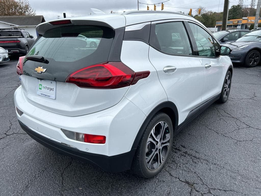 2020 Chevrolet Bolt EV view 3