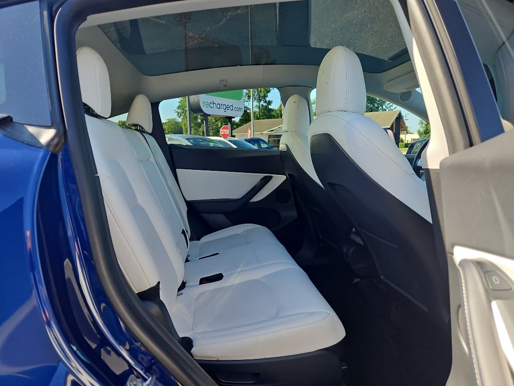2021 Tesla Model Y view 18