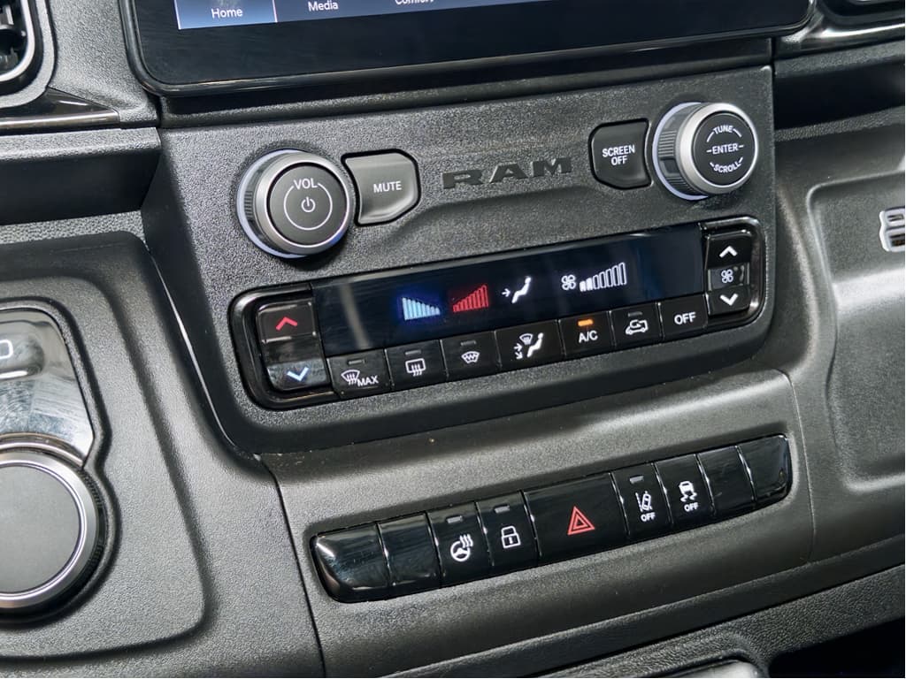 2024 Ram ProMaster 3500 BEV view 13