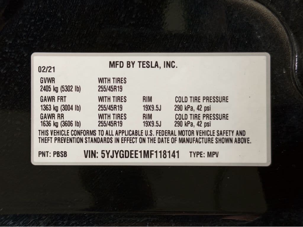 2021 Tesla Model Y view 27