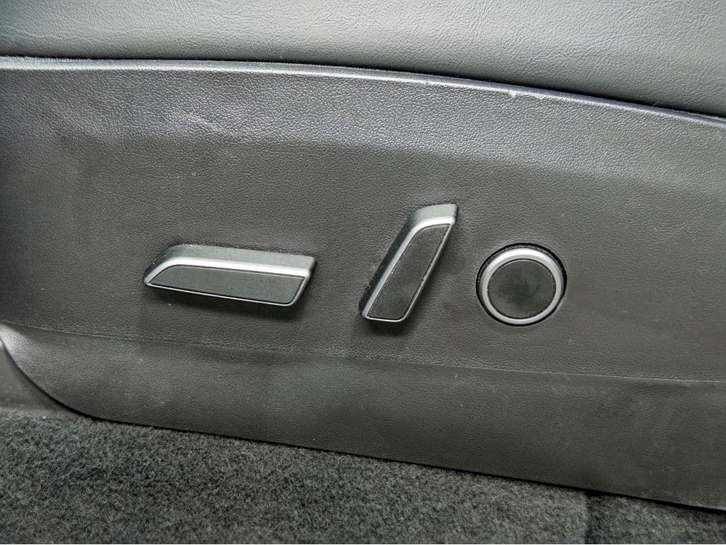 2021 Tesla Model Y view 6