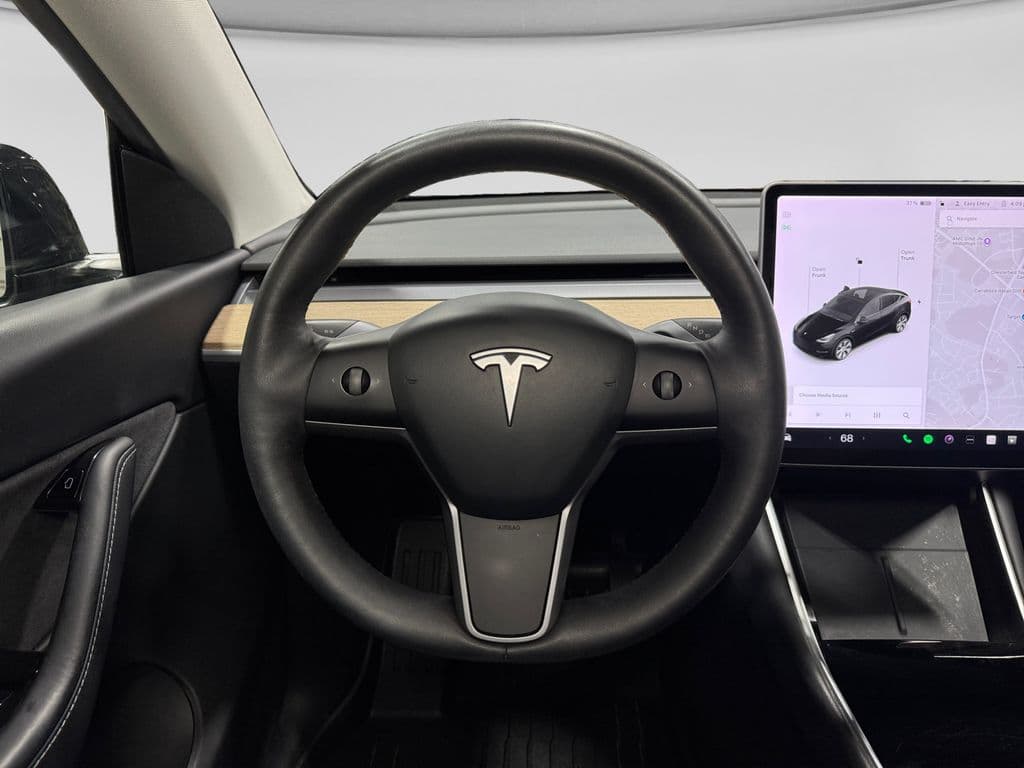 2021 Tesla Model Y view 5