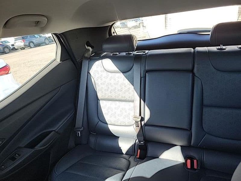 2023 Chevrolet Bolt EUV view 6