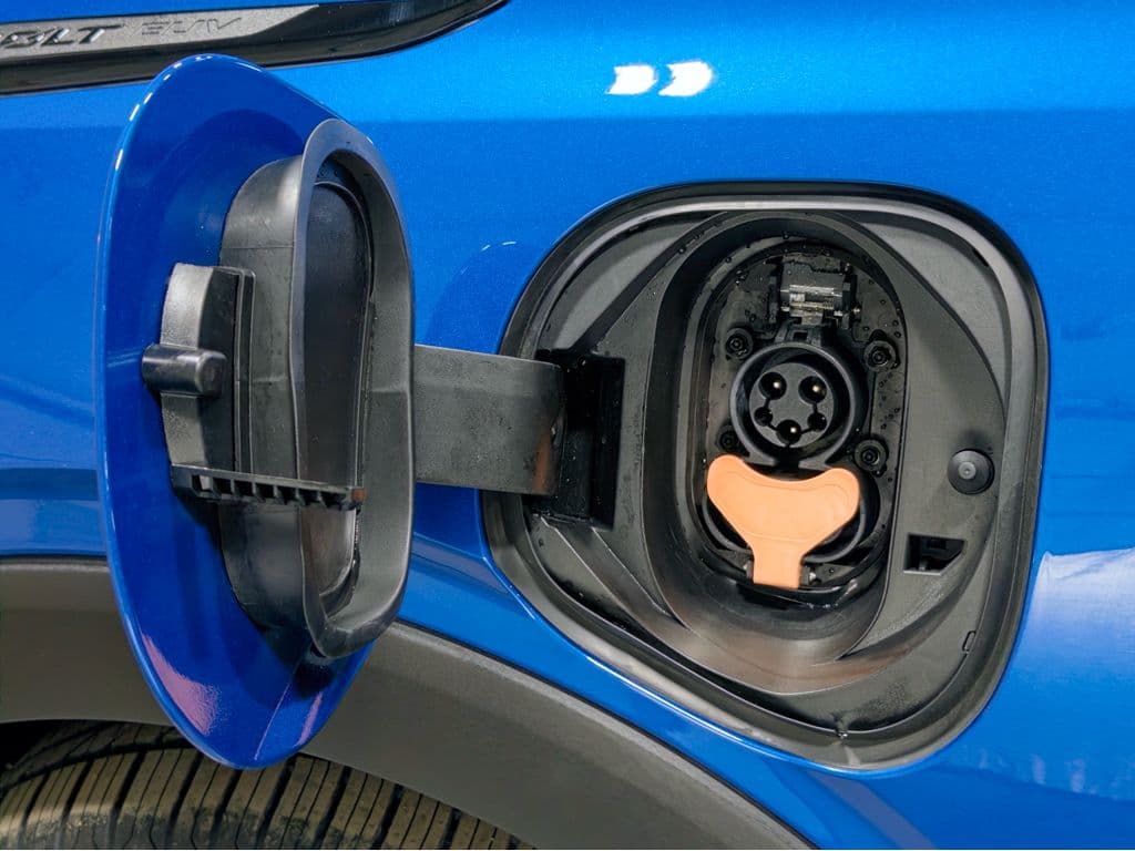 2023 Chevrolet Bolt EUV view 5