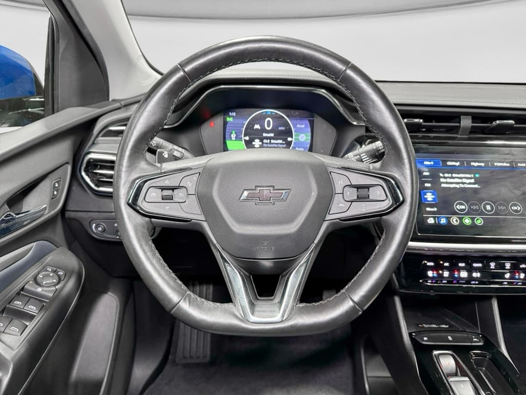 2023 Chevrolet Bolt EUV view 7