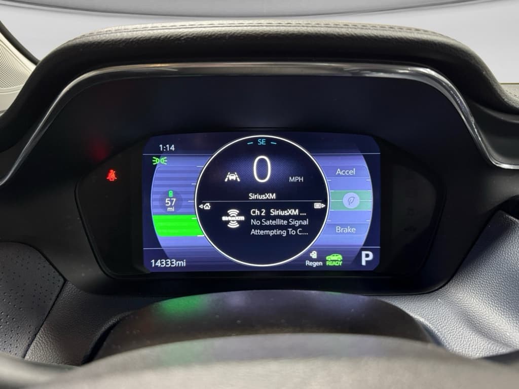 2023 Chevrolet Bolt EUV view 8