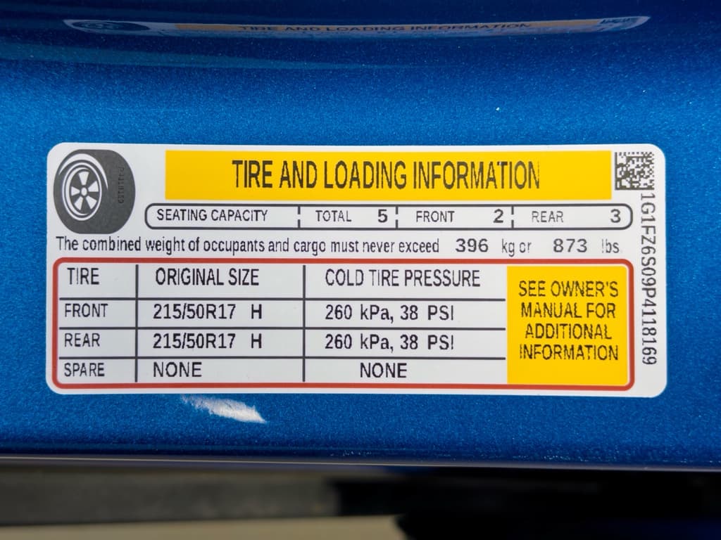 2023 Chevrolet Bolt EUV view 26