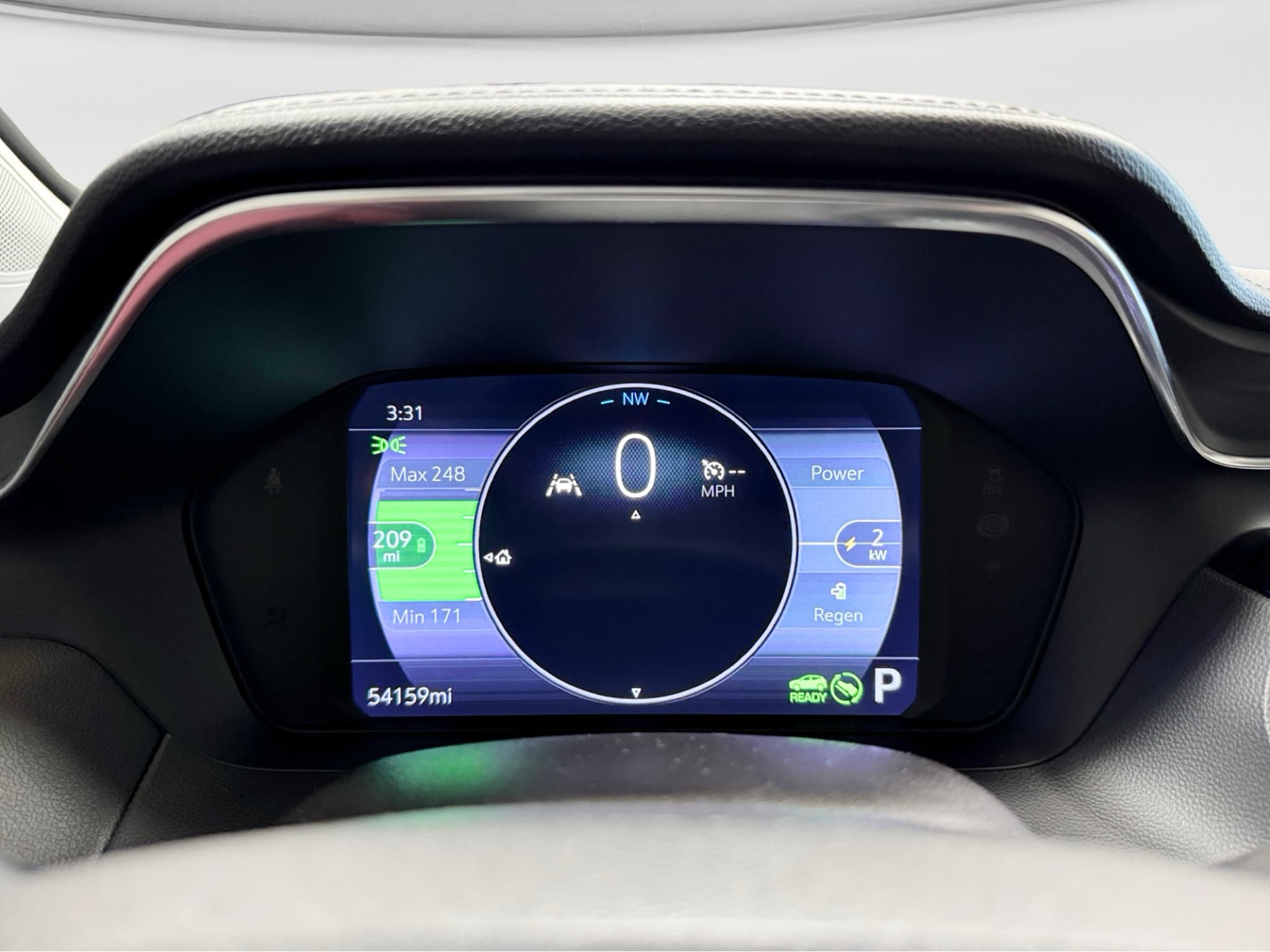 2022 Chevrolet Bolt EUV view 9