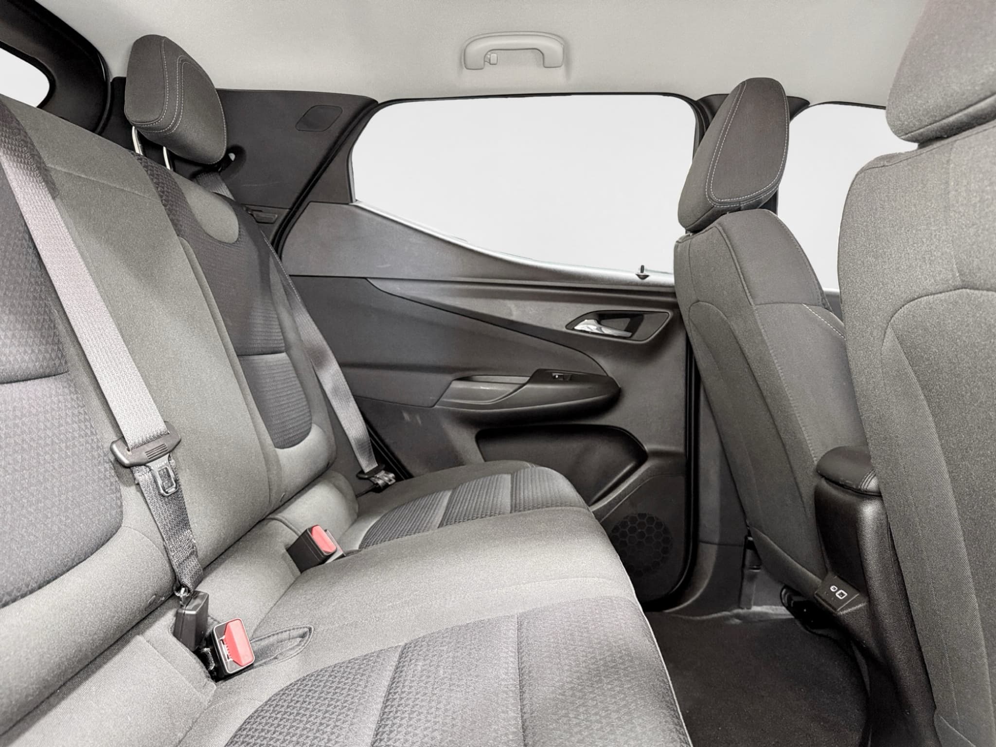 2022 Chevrolet Bolt EUV view 21