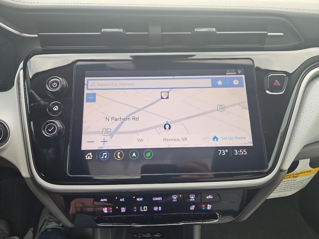 2022 Chevrolet Bolt EUV view 11