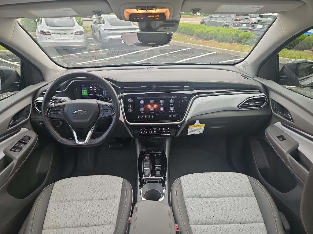 2022 Chevrolet Bolt EUV view 14
