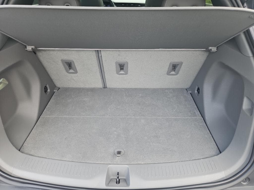 2022 Chevrolet Bolt EUV view 19