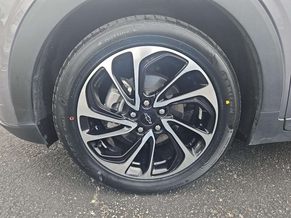 2022 Chevrolet Bolt EUV view 22