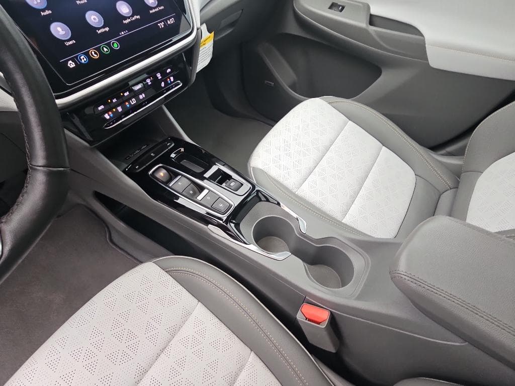 2022 Chevrolet Bolt EUV view 15