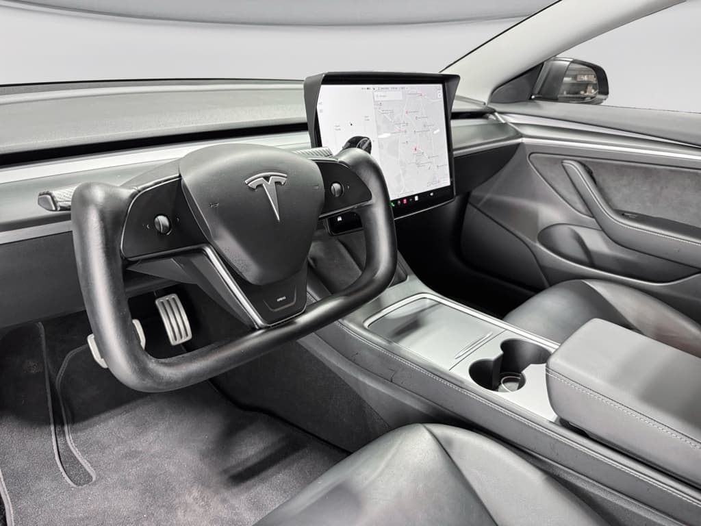 2022 Tesla Model 3 view 17