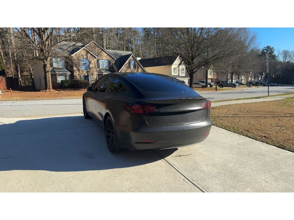 2022 Tesla Model 3 view 4