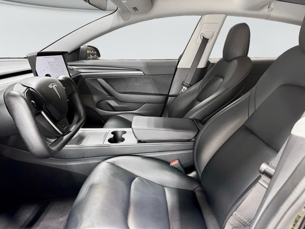 2022 Tesla Model 3 view 16