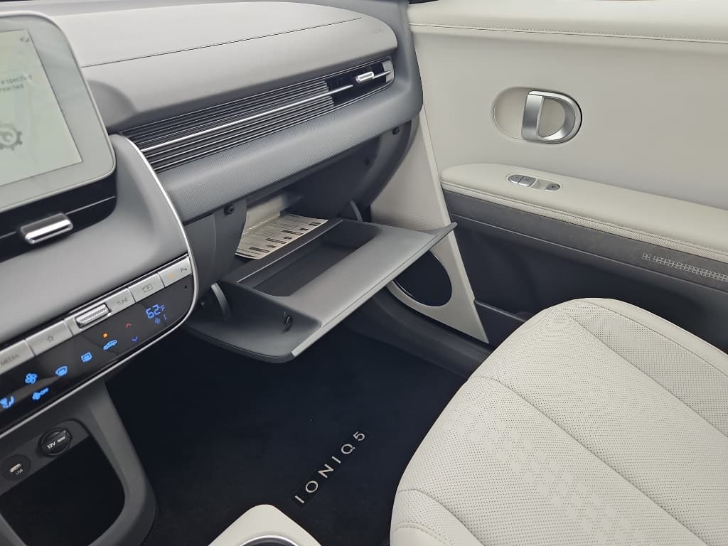 2022 Hyundai IONIQ 5 view 20