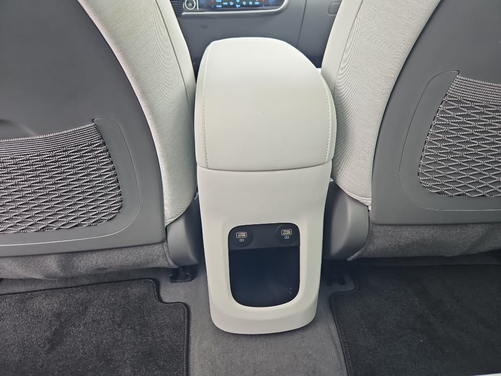 2022 Hyundai IONIQ 5 view 22