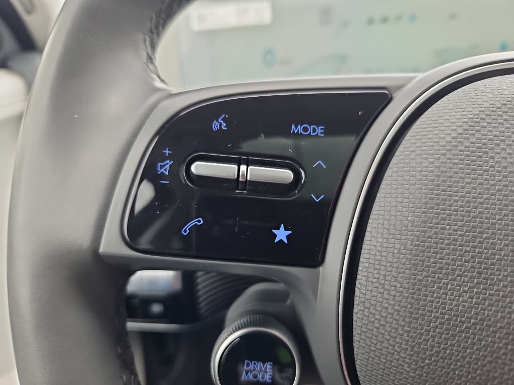 2022 Hyundai IONIQ 5 view 10