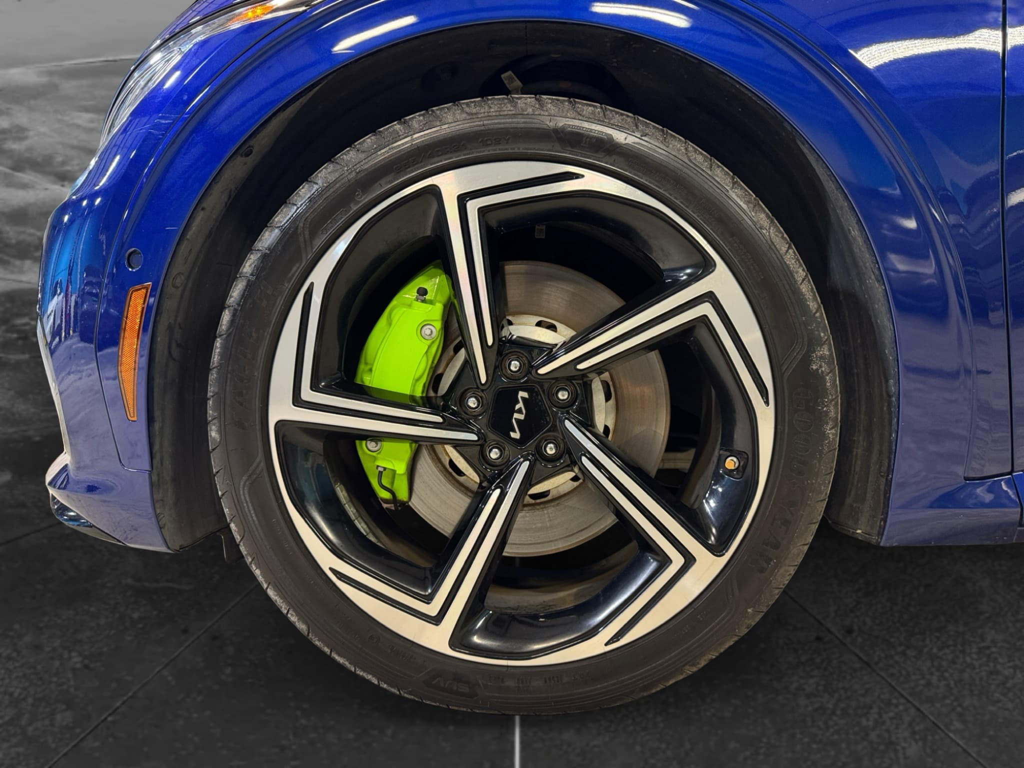 2023 Kia EV6 view 33