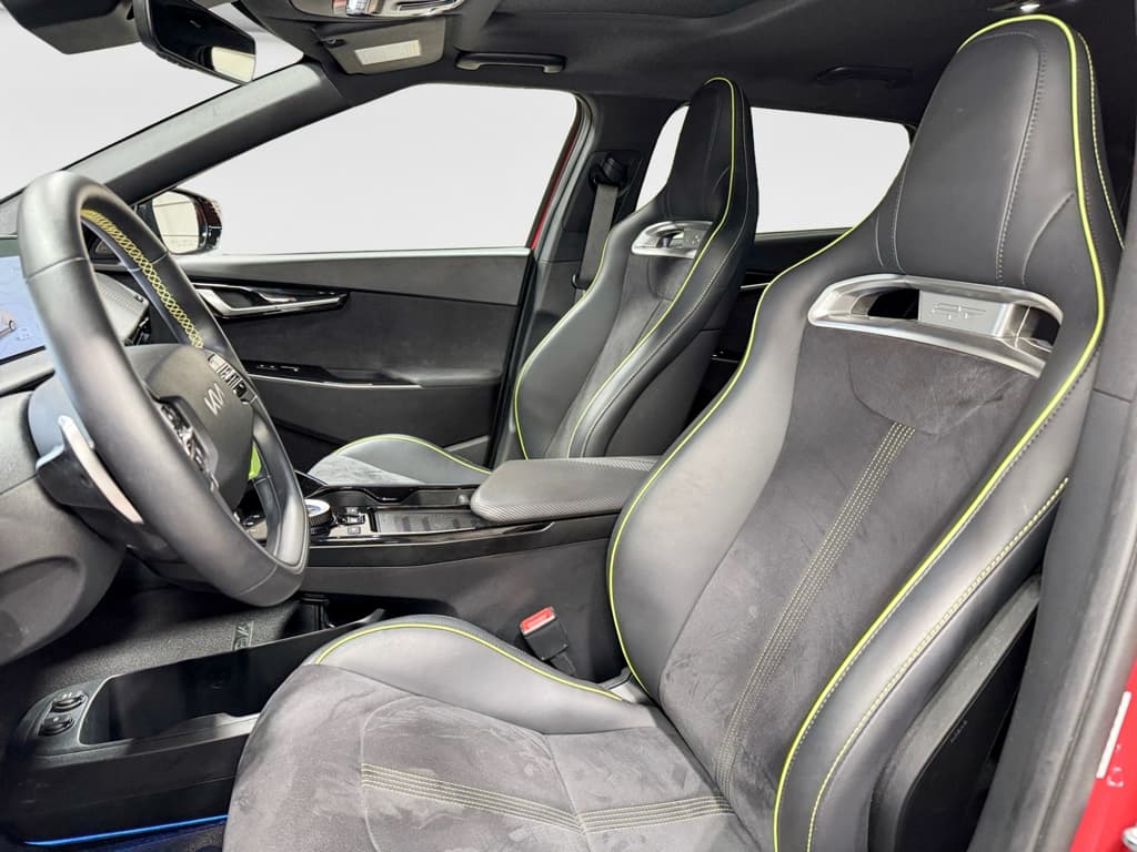 2023 Kia EV6 view 16