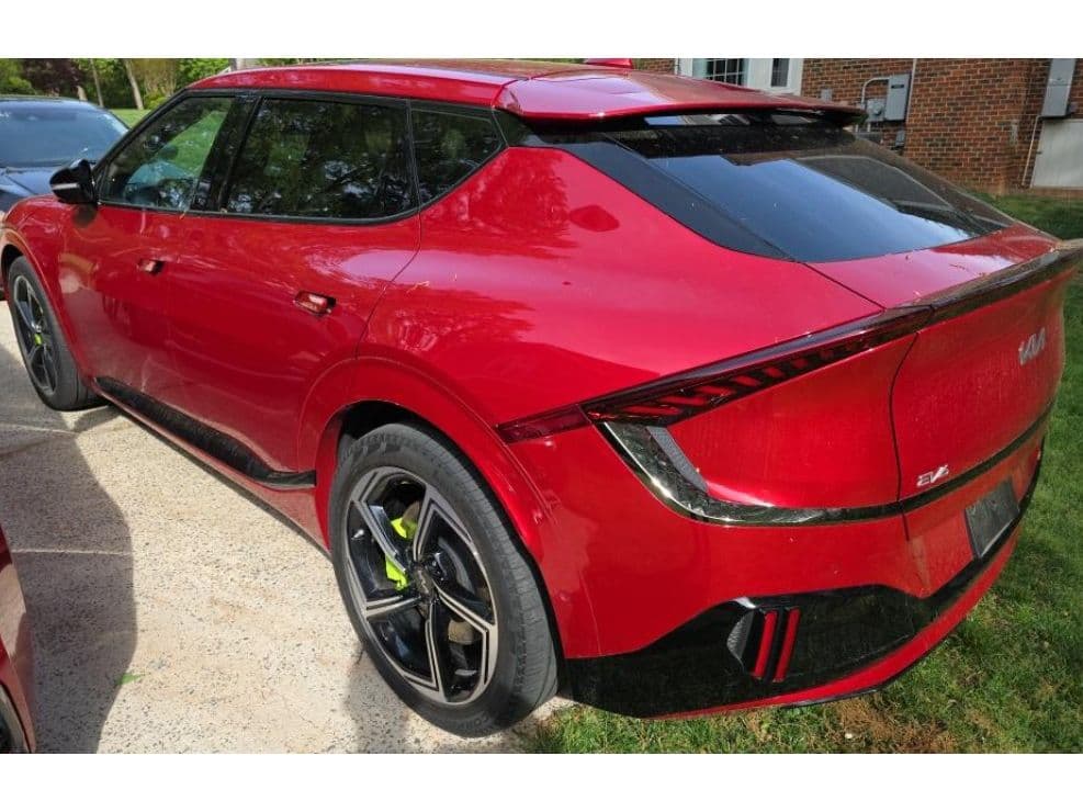 2023 Kia EV6 view 3