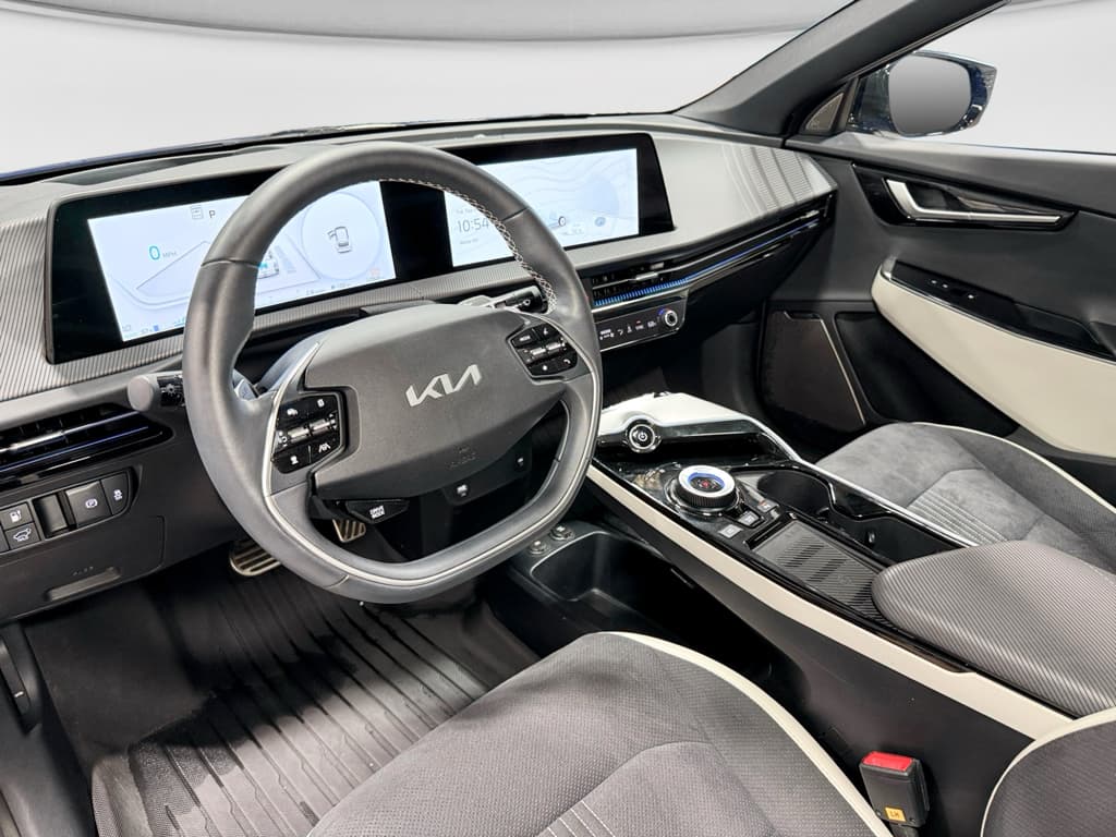 2023 Kia EV6 view 18