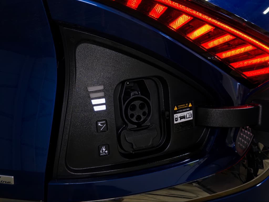 2023 Kia EV6 view 5