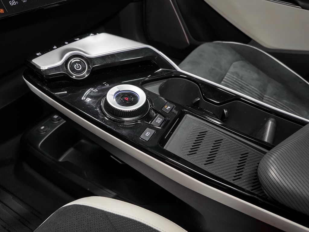 2023 Kia EV6 view 19