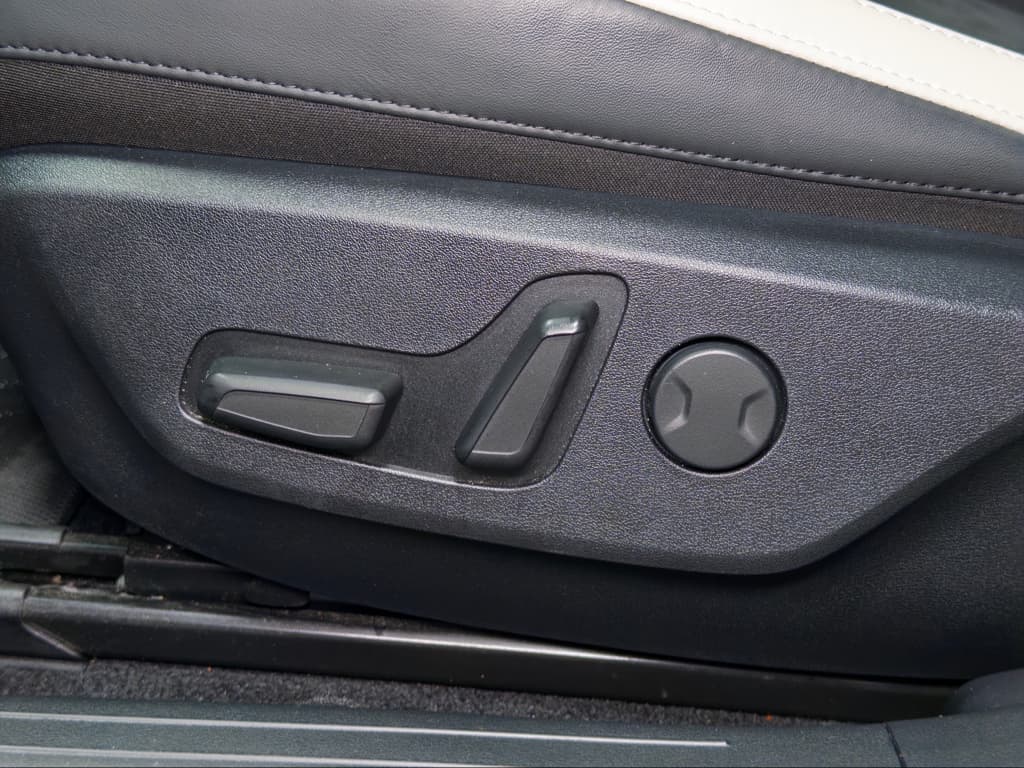 2023 Kia EV6 view 6