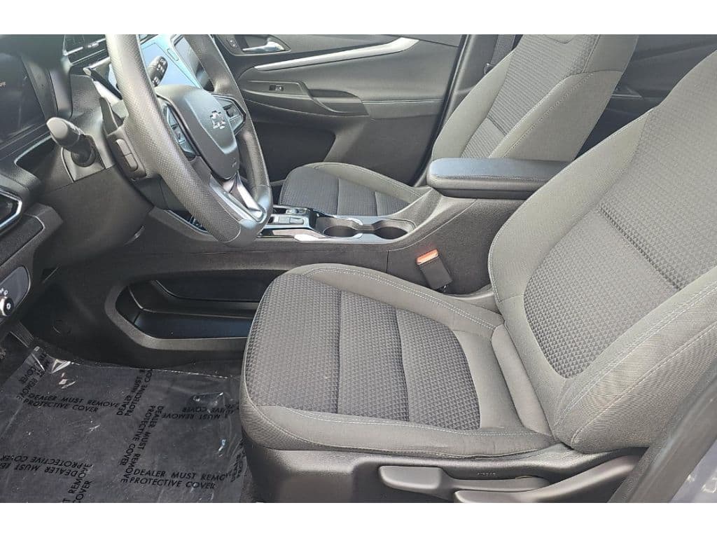 2023 Chevrolet Bolt EUV view 5