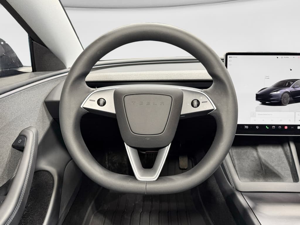 2025 Tesla Model 3 view 6