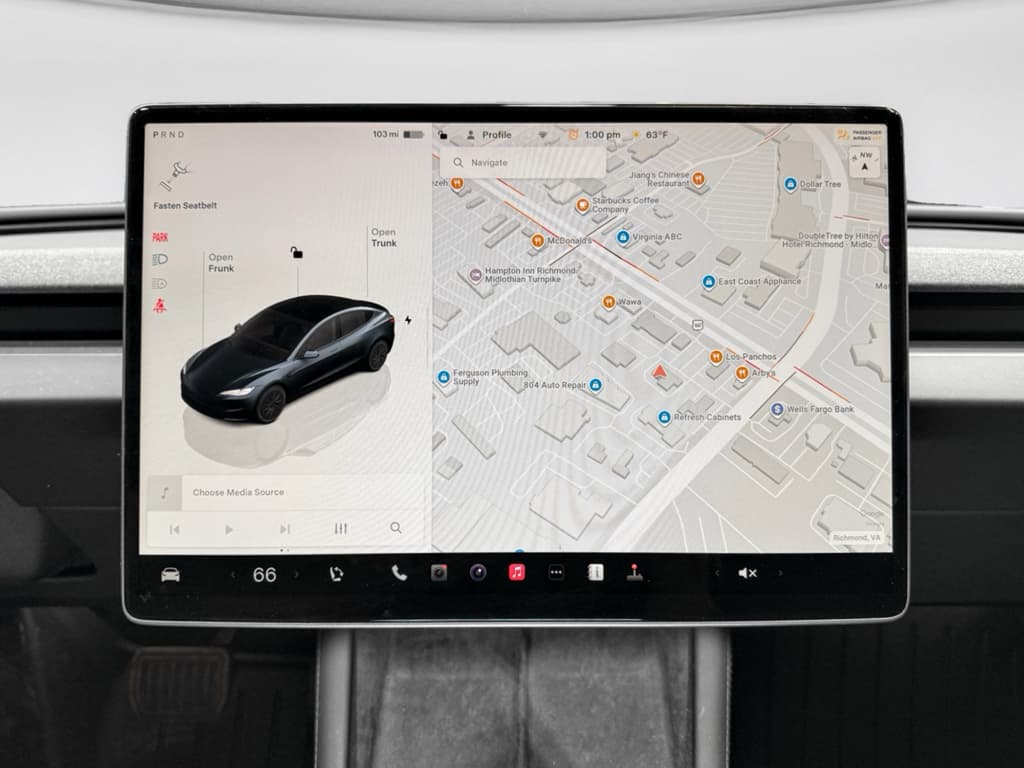 2025 Tesla Model 3 view 8