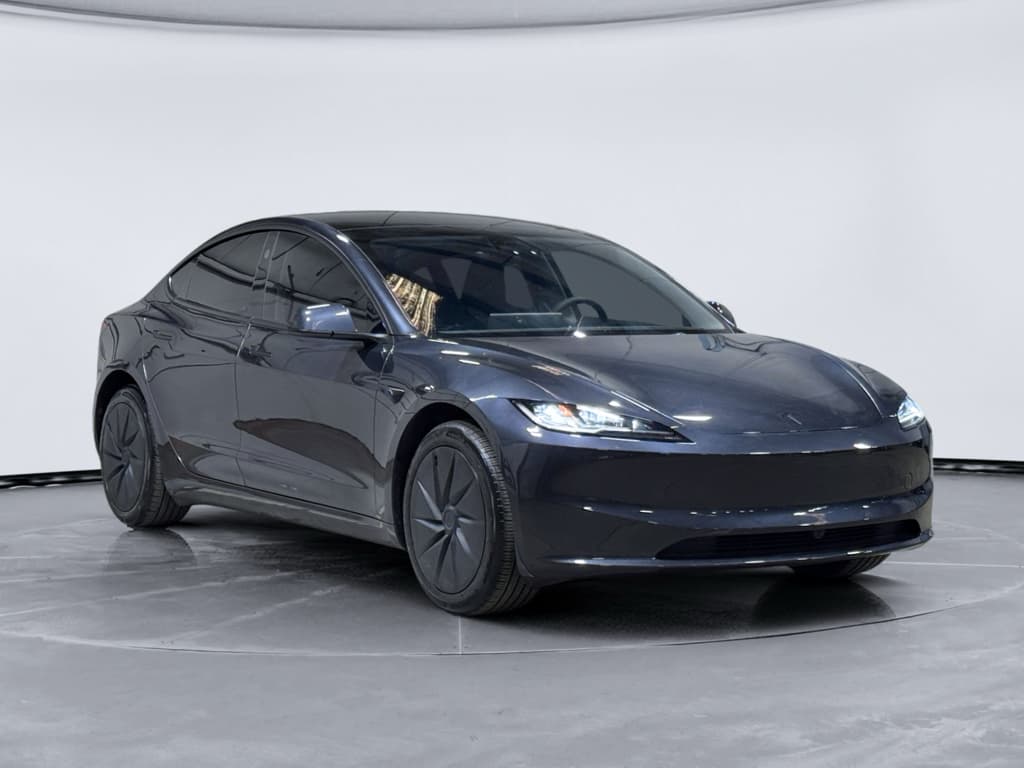 2025 Tesla Model 3 view 4