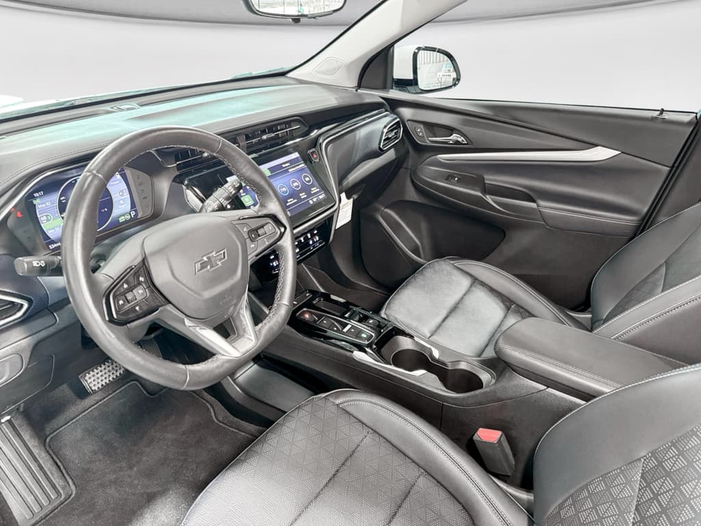 2022 Chevrolet Bolt EUV view 19