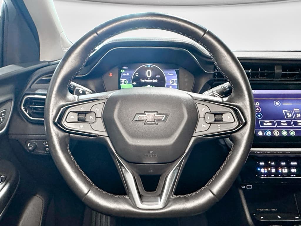 2022 Chevrolet Bolt EUV view 9
